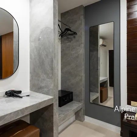 Alpine Boutique Pratunam